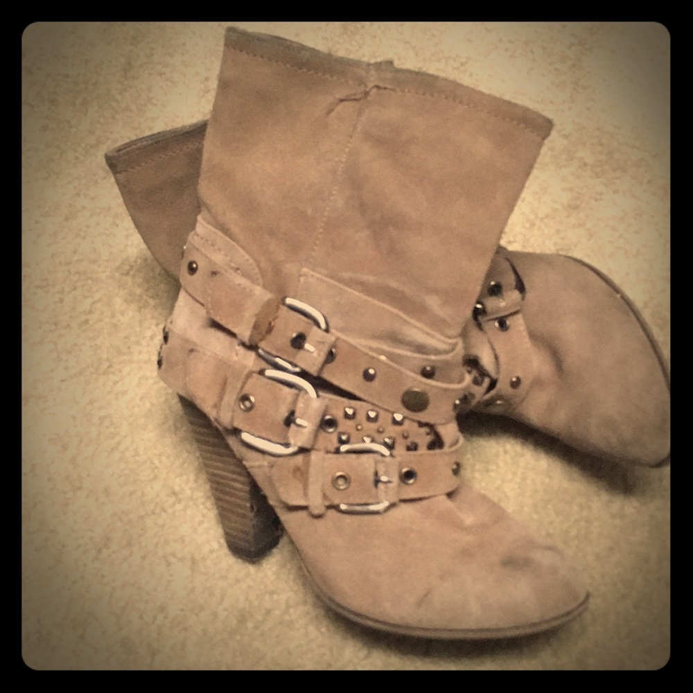 Suede Buckle Strap Mid-Calf Heeled Boots - Tan